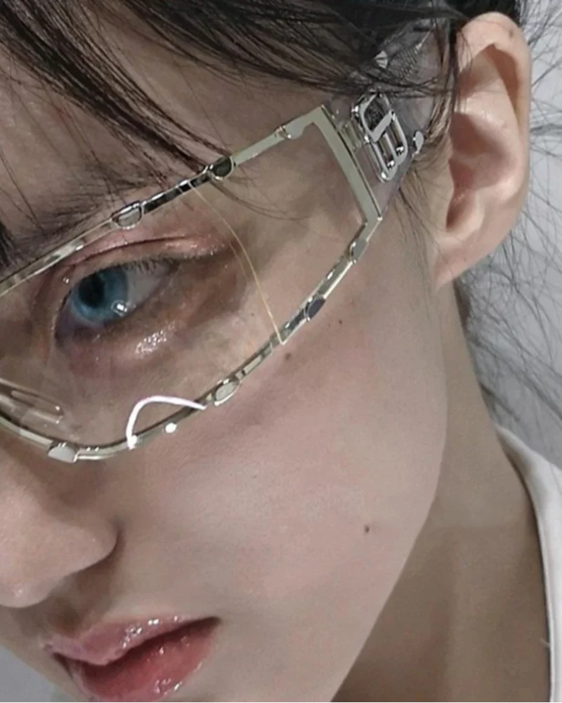Cyberpunk Futuristic Y2K Tech Sunglasses - Image 2