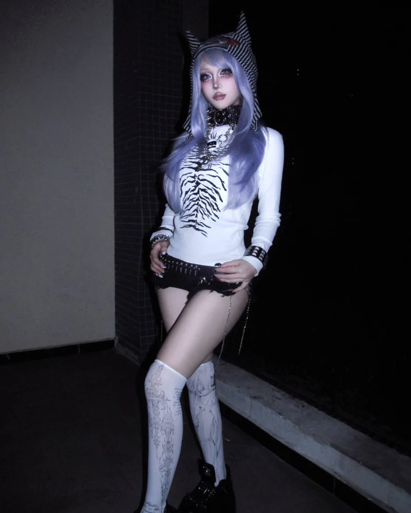 Dark Subculture Slim-Fit Crewneck Knit Sweatshirt - Image 10
