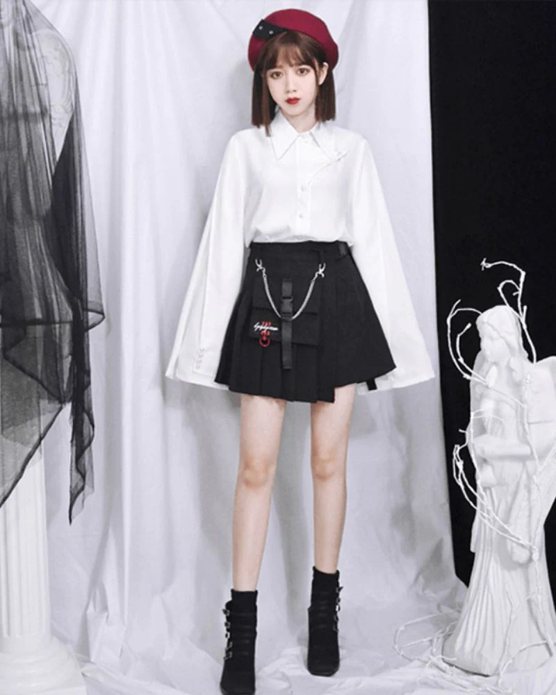 Detachable Pocket Black Cargo Skirt - Image 4