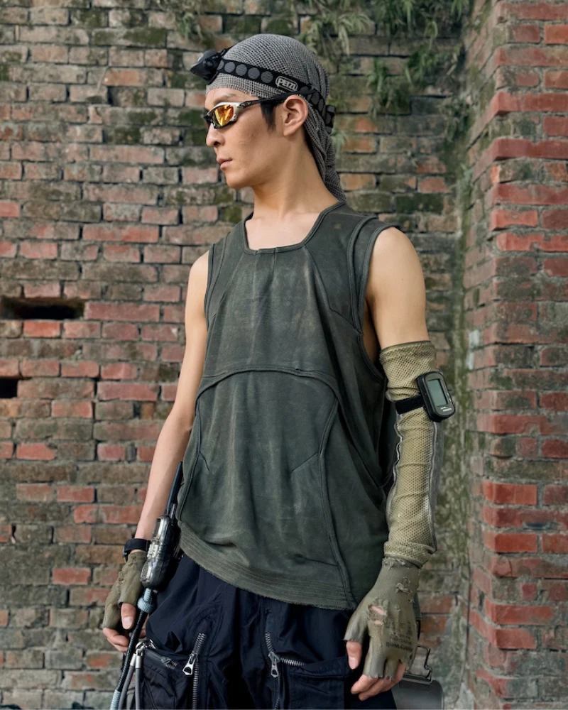Dune Wasteland Deconstructed Splicing Sleeveless T-Shirt - Image 6