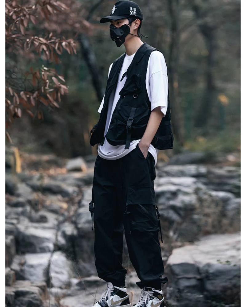 Functional Outdoor Pocket Cargo Pants - Image 12