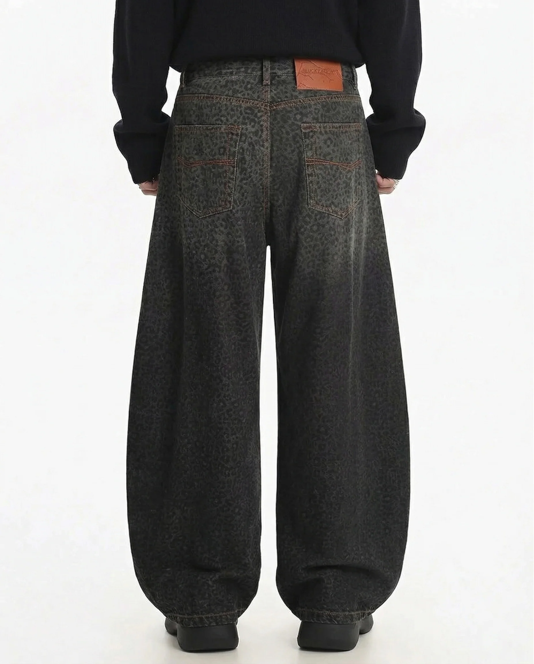 Gradient Leopard Print Wide-Leg Unisex Baggy Jeans - Image 9