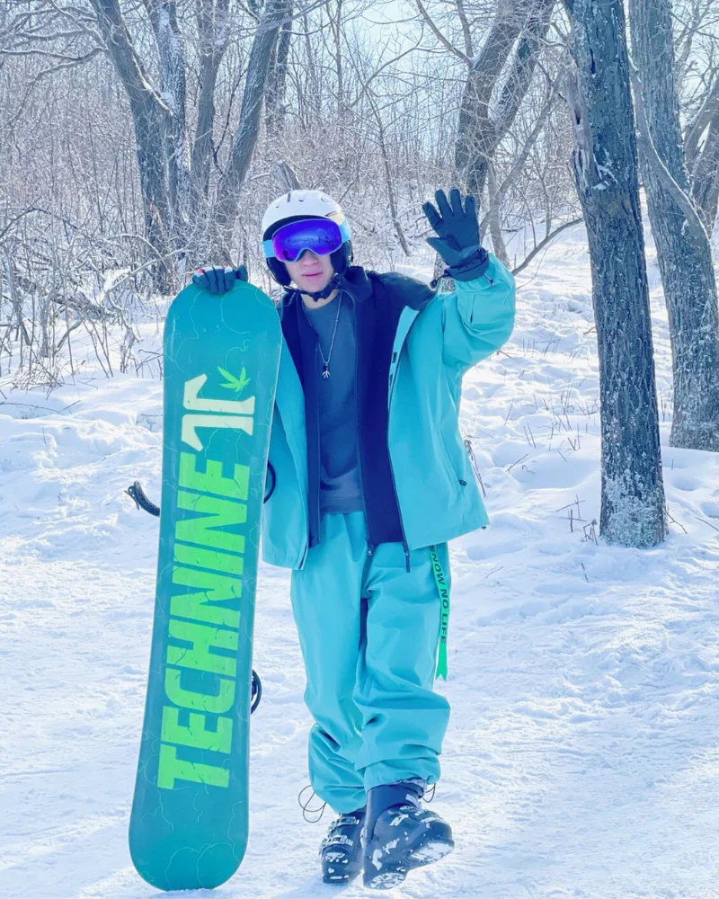 Ski Wear Snowboard Outfit Waterproof Snow Suit - Unisex - Image 23