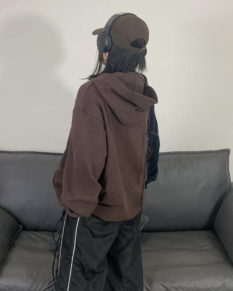 Street-style Color-blocked Hoodie - Image 6
