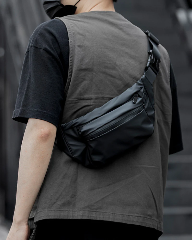 Streetwear Lightweight Sling Chest Bag - Image 3