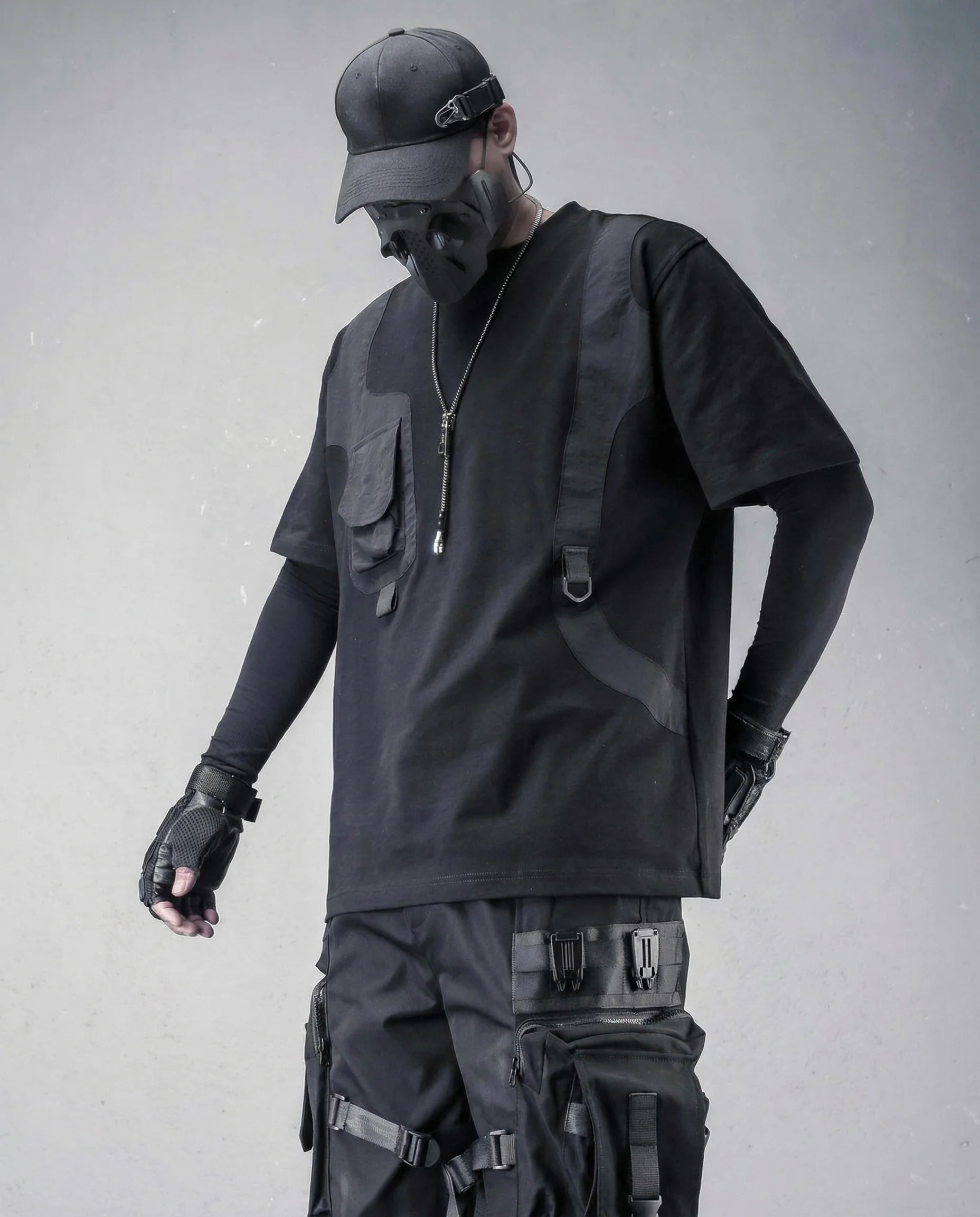 Techwear 3D Pocket Tactical Cargo T-Shirt - Image 3