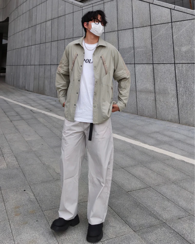 Techwear Contrast-Paneled Detachable Long-Sleeve Shirt - Image 9